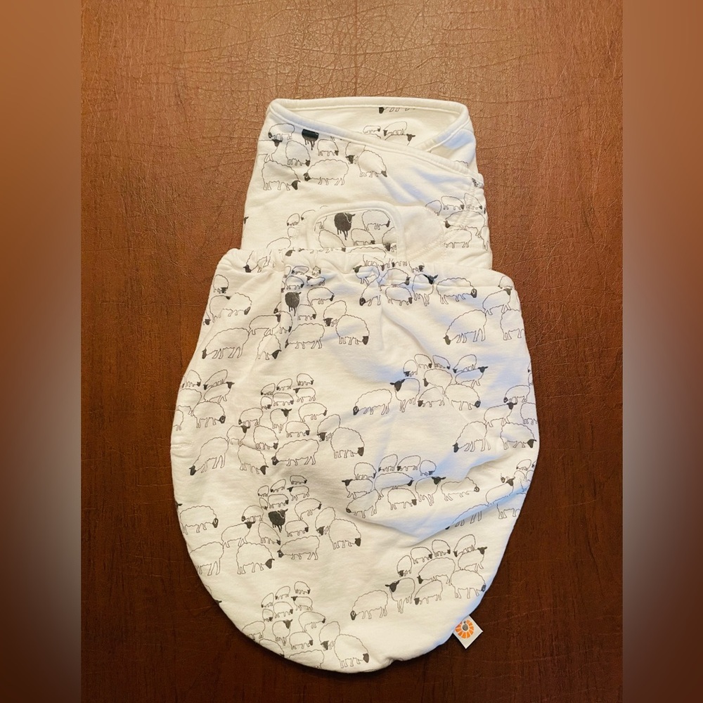 Ergobaby Original Swaddler - White with Sheep